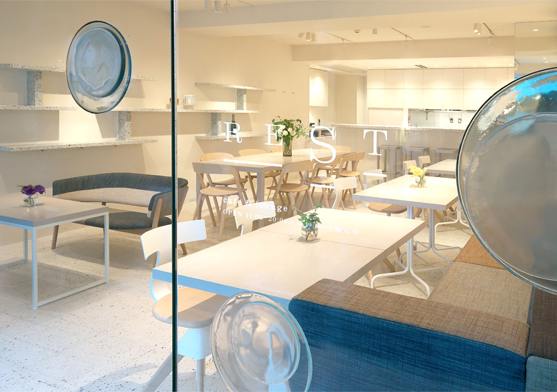 rest店内